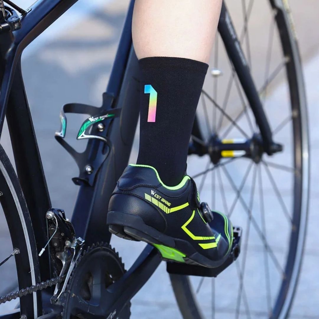 Chaussettes de Cyclisme Réfléchissantes – Sécurité & Performance